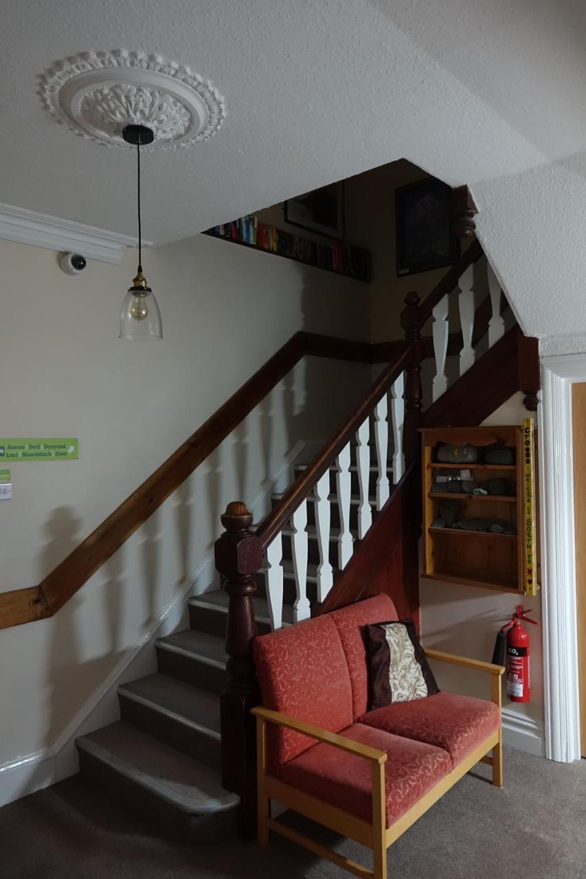 Yha Borth Hostel Eksteriør bilde